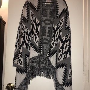 Black and white long sleeved cardigan
